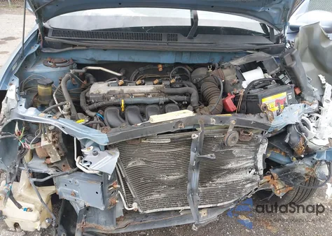 2003 Toyota Corolla Matrix Xr z USA, uszkodzony, nr VIN 2T1LR32E93C157145